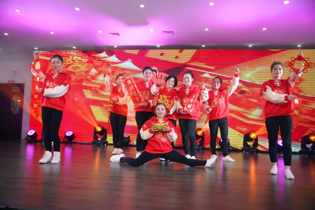 6t����(6TSPORTS)�����Źɷݹ�˾